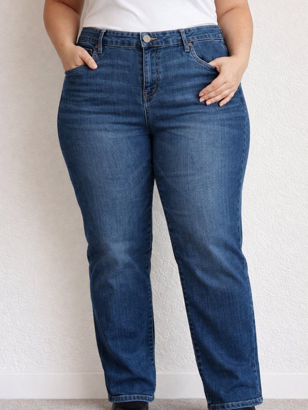 Kut from the Kloth Katy Straight Leg Jeans in Dark Blue